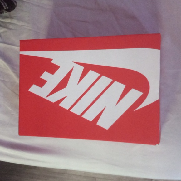 Nike Dunk Low (GS/7Y) White/Gold/Navy - Picture 2 of 6